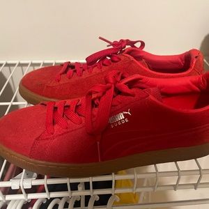 Men’s Suede Pumas